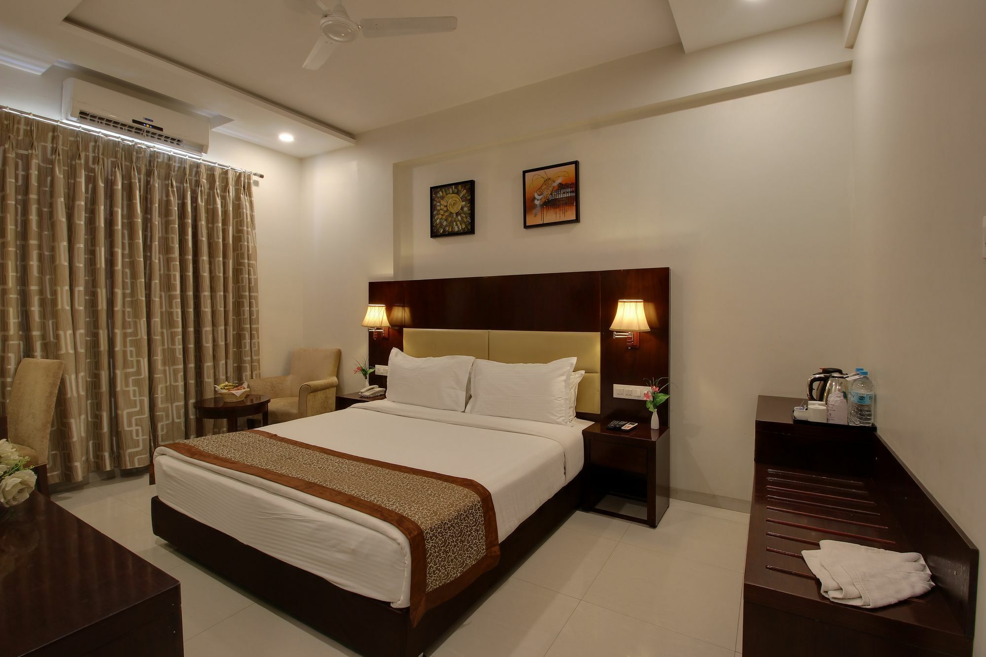 Hotel Sai Jashan Shirdi - Where Blessings & Comfort Meet Exterior photo